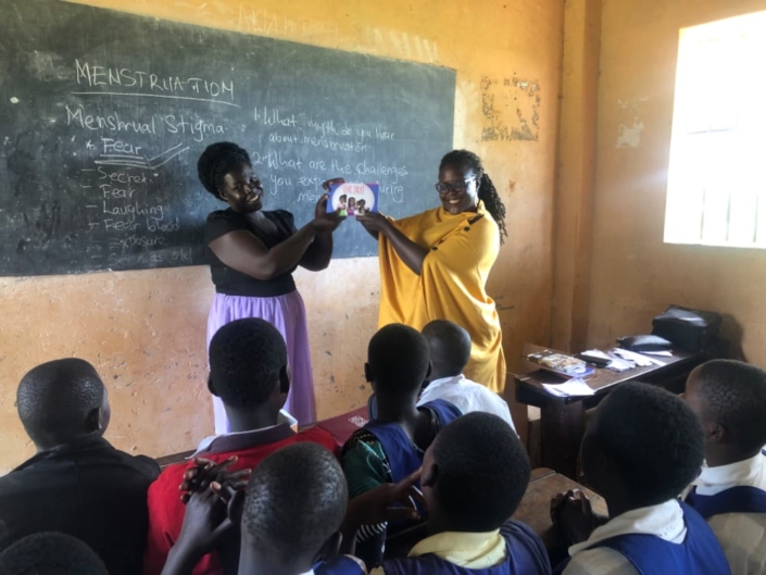Wii-Tuke-Gender-Initiative-interacts-with-girls-on-Menstrual-Health-Wii-Tuke-Gender-Initiative-Pictues